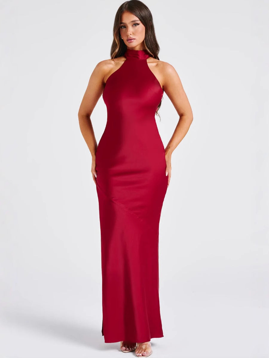 ZEYNEP | Elegantes Satin-Maxikleid mit Halter-Ausschnitt