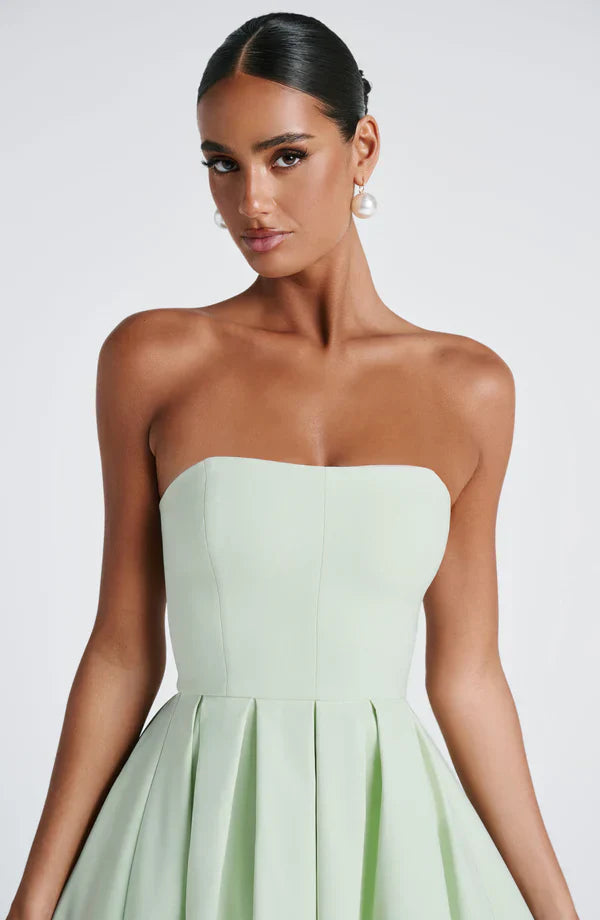 LAILA-MARIE | Curve Torch Midikleid