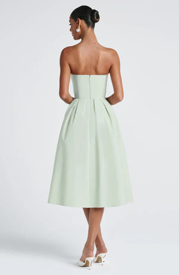 LAILA-MARIE | Curve Torch Midikleid