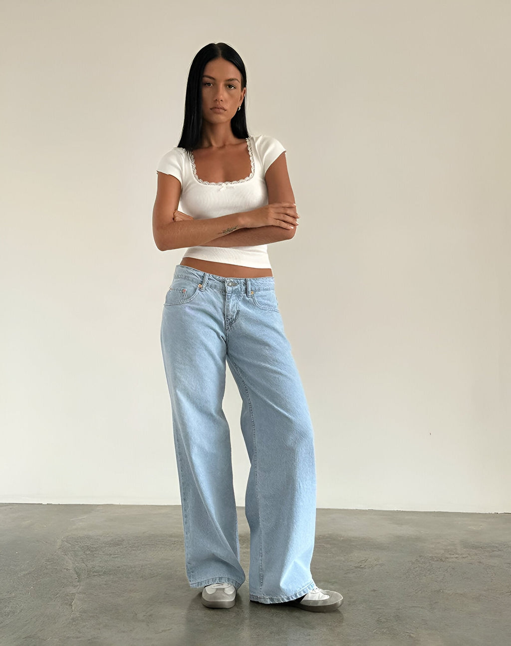 MIA | Low-Rise Wide-Leg Jeans