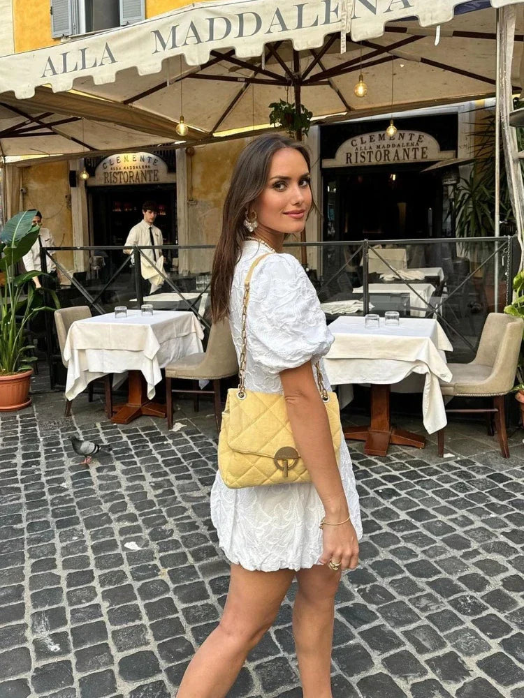 Vestido Corto ALICE | Con Relieve y Mangas Abullonadas