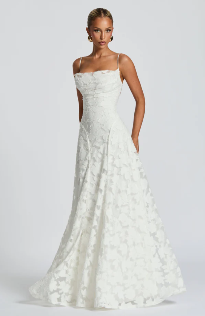 SOFIA | Elegantes Spitzen Maxi Kleid