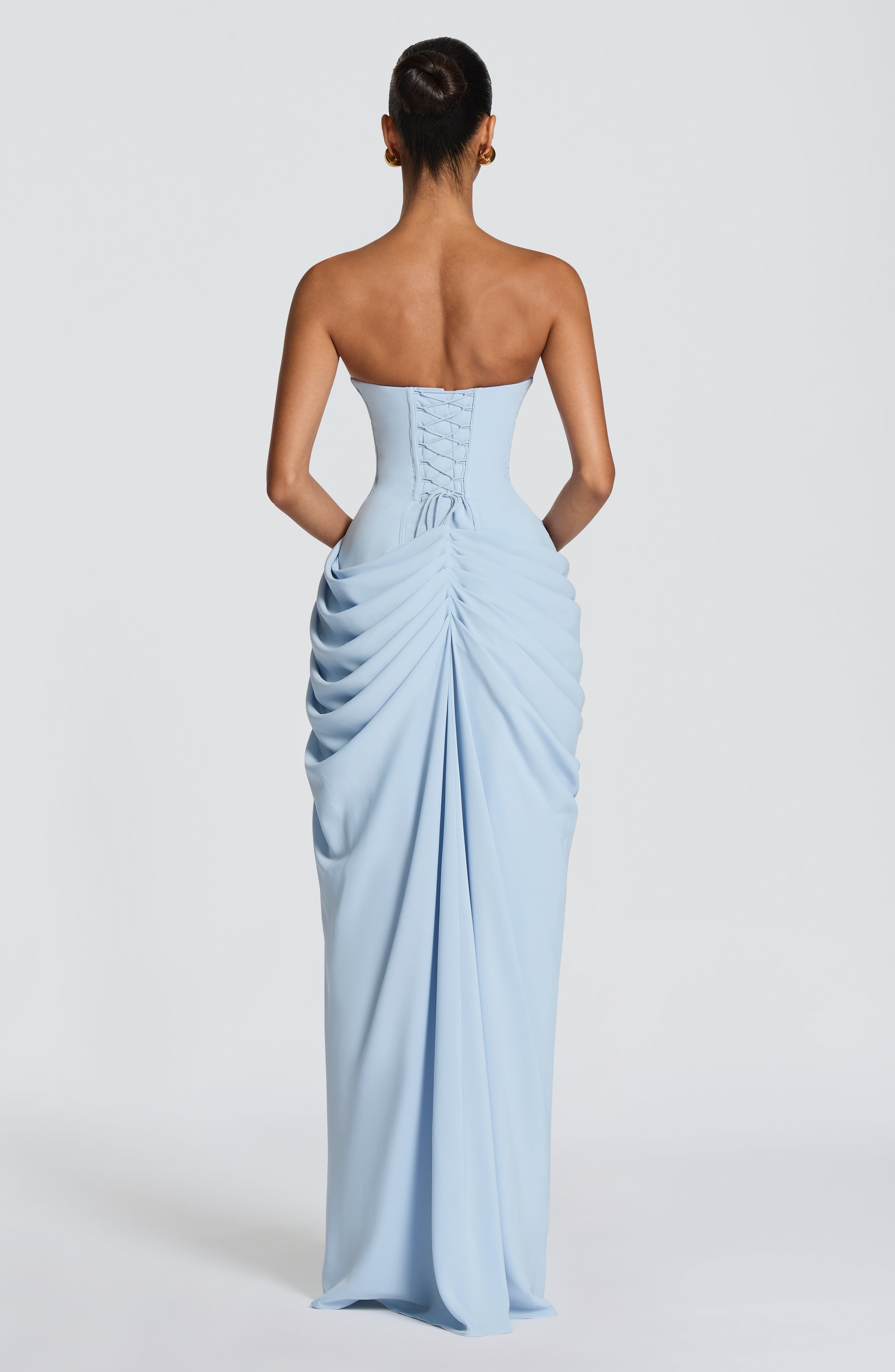 HANNAH | Elegantes Maxikleid mit Drapierung und Hohem Schlitz