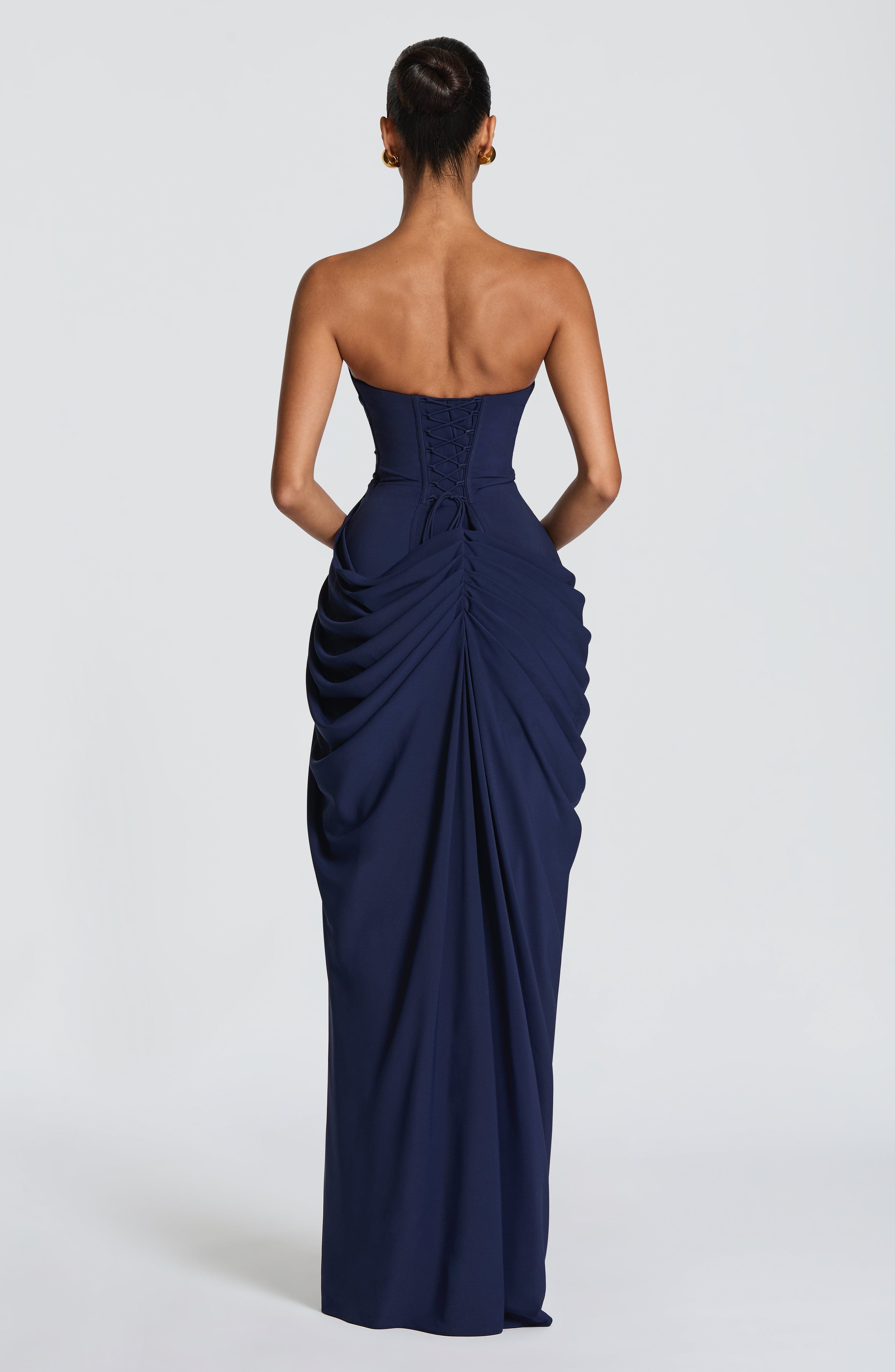 HANNAH | Elegantes Maxikleid mit Drapierung und Hohem Schlitz