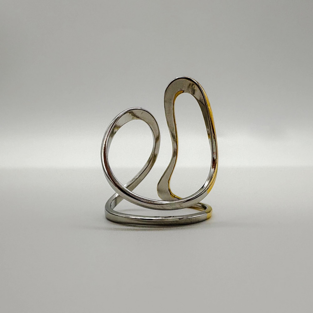 Anillo Ondulado de Dos Tonos