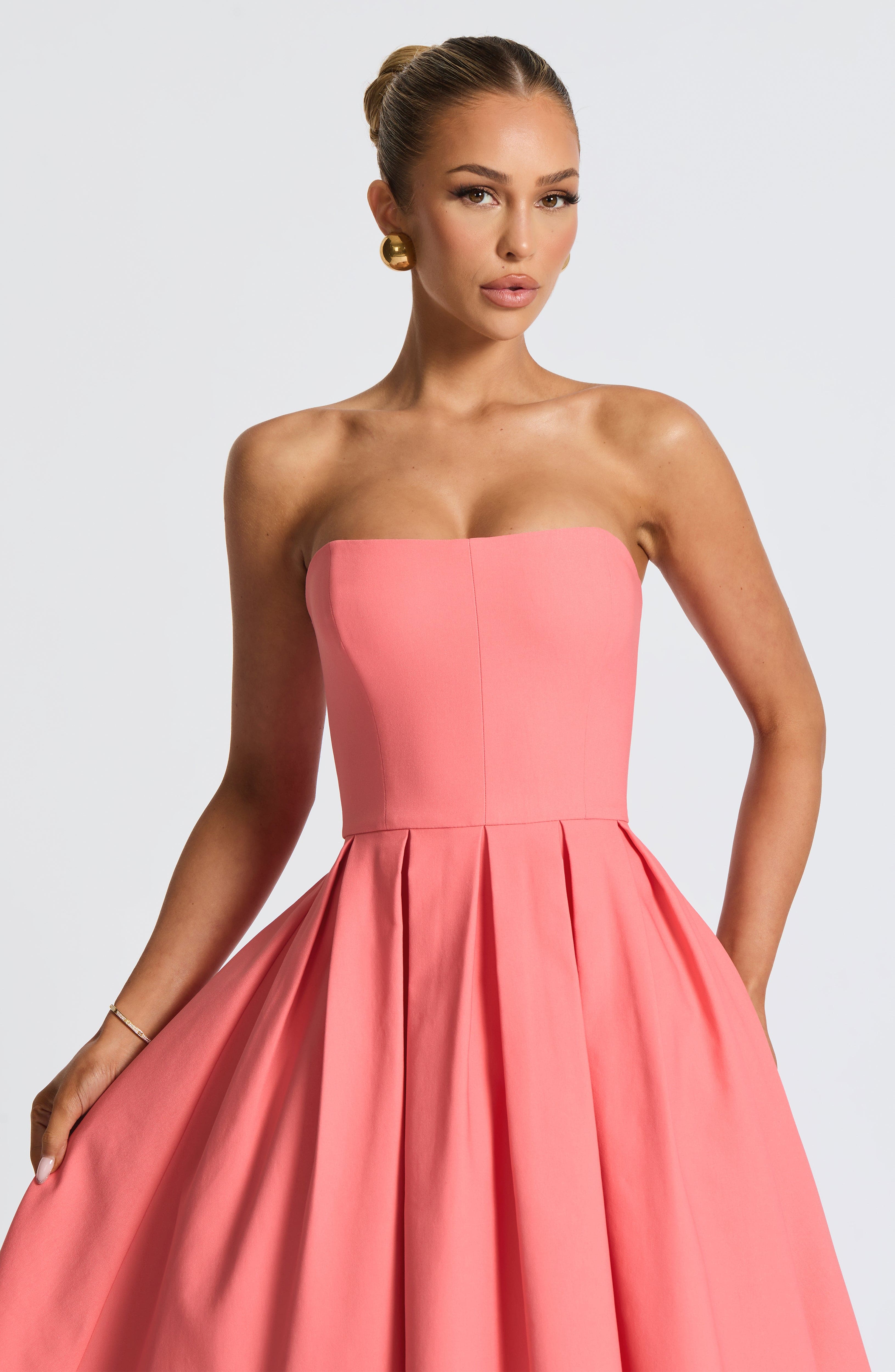 LAILA-MARIE | Curve Torch Midikleid