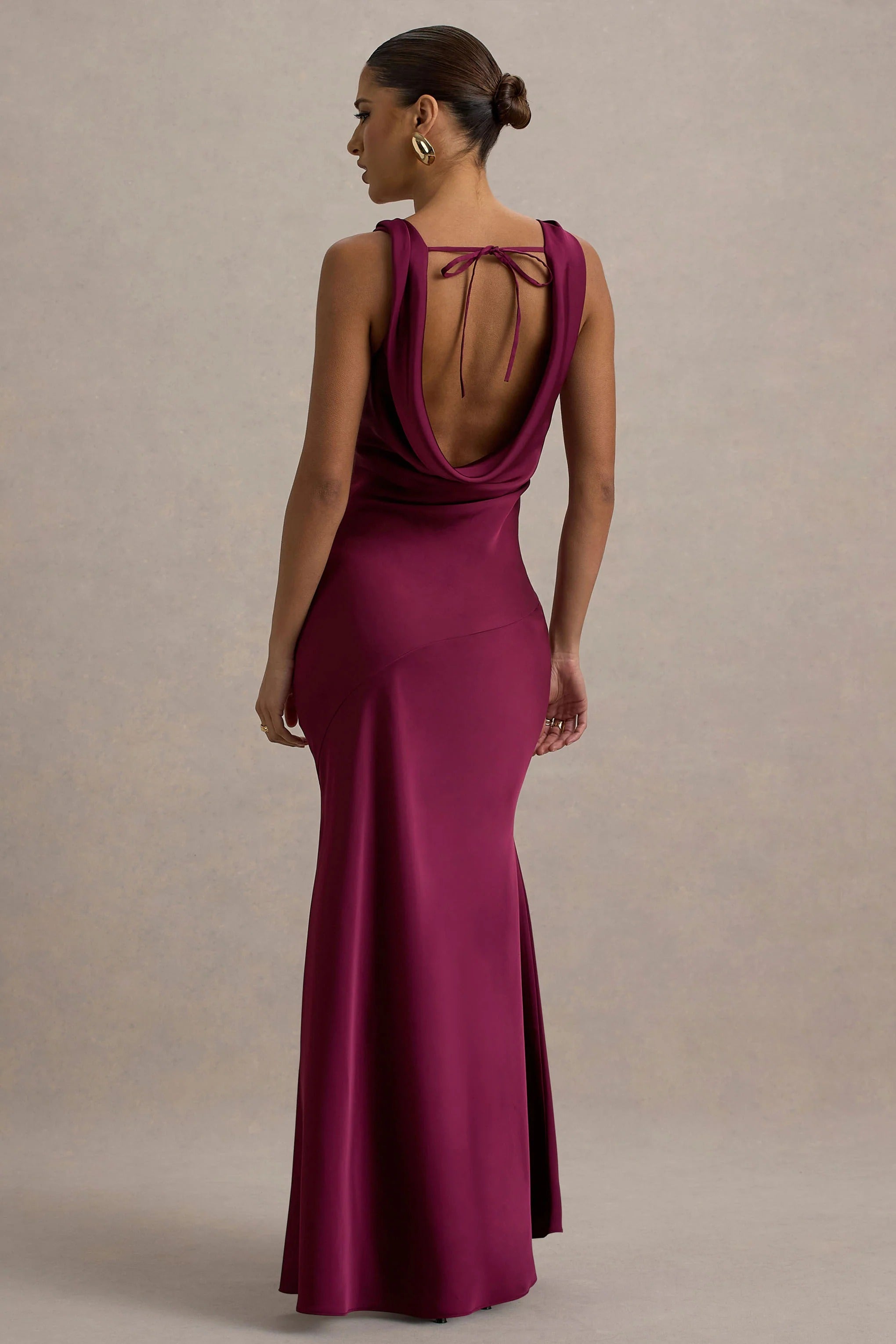 LENA | Minimalistisches Maxi Kleid mit Drapiertem Ausschnitt