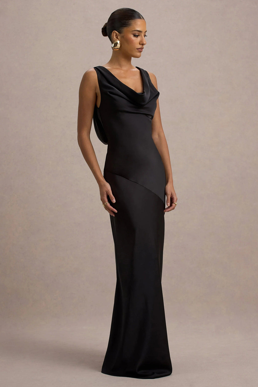 LENA | Minimalistisches Maxi Kleid mit Drapiertem Ausschnitt