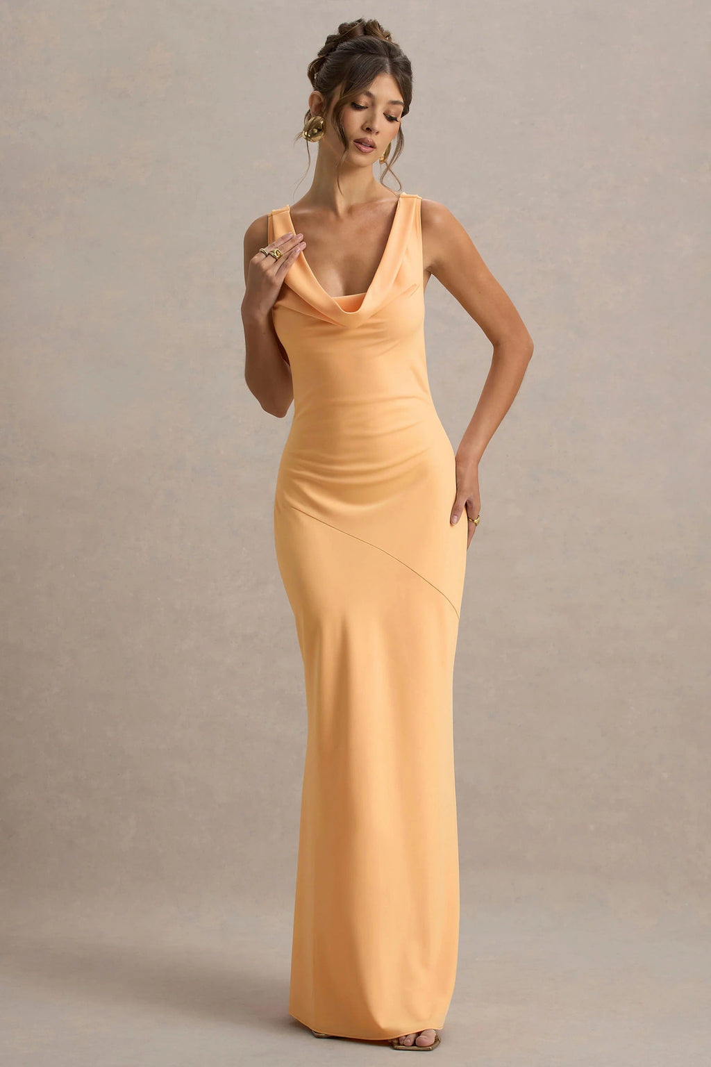 LENA | Minimalistisches Maxi Kleid mit Drapiertem Ausschnitt