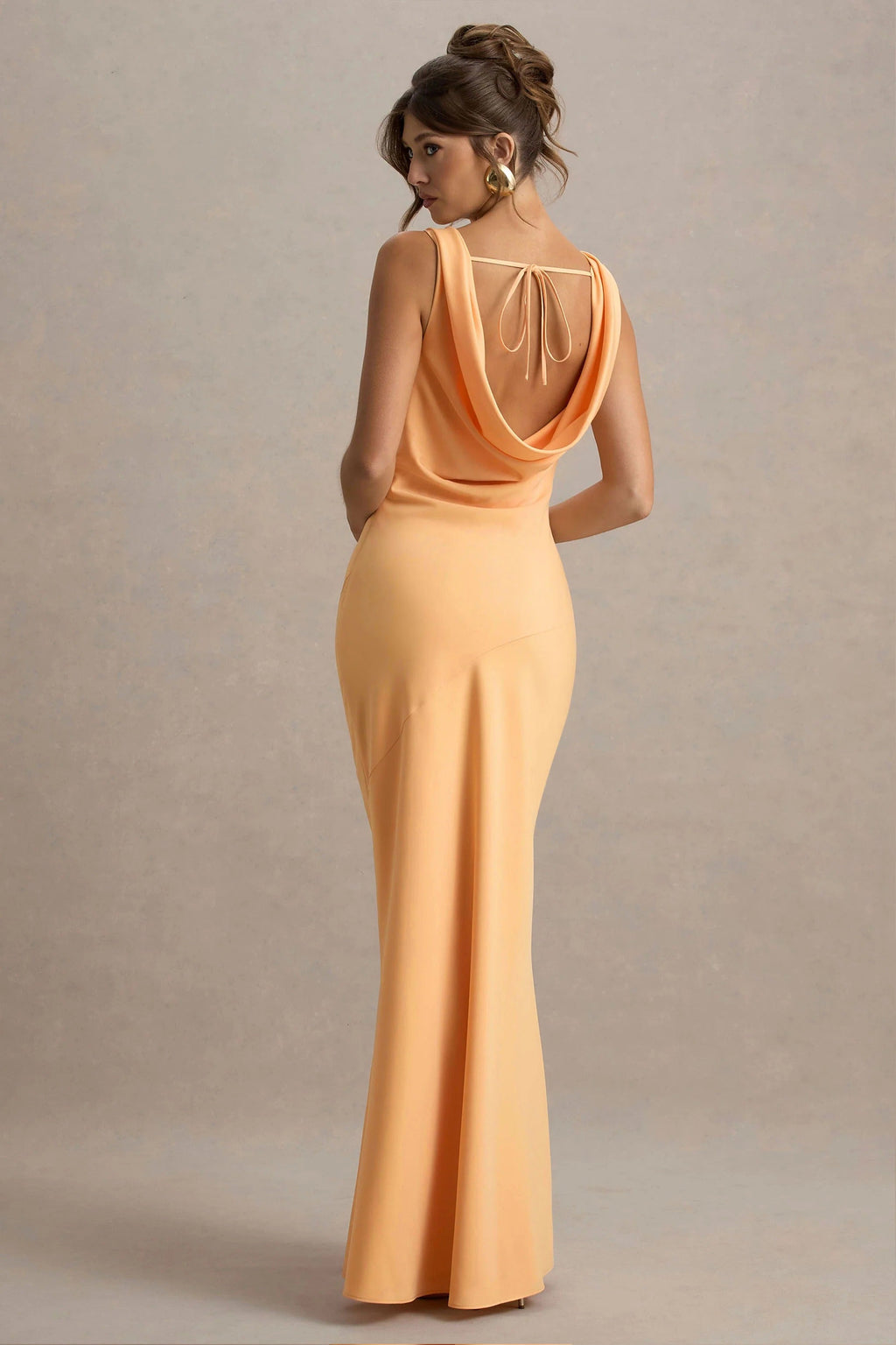 LENA | Minimalistisches Maxi Kleid mit Drapiertem Ausschnitt