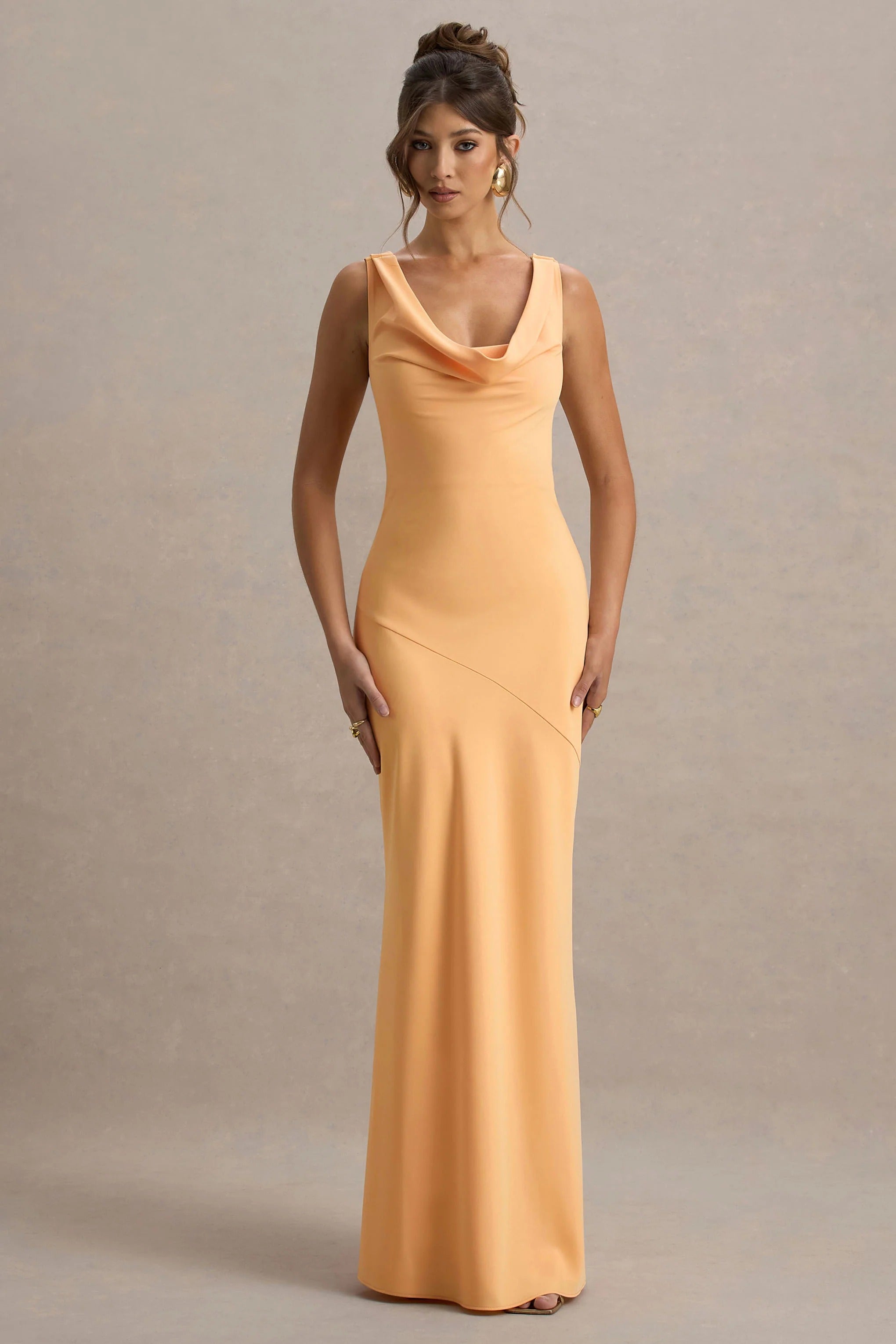 LENA | Minimalistisches Maxi Kleid mit Drapiertem Ausschnitt
