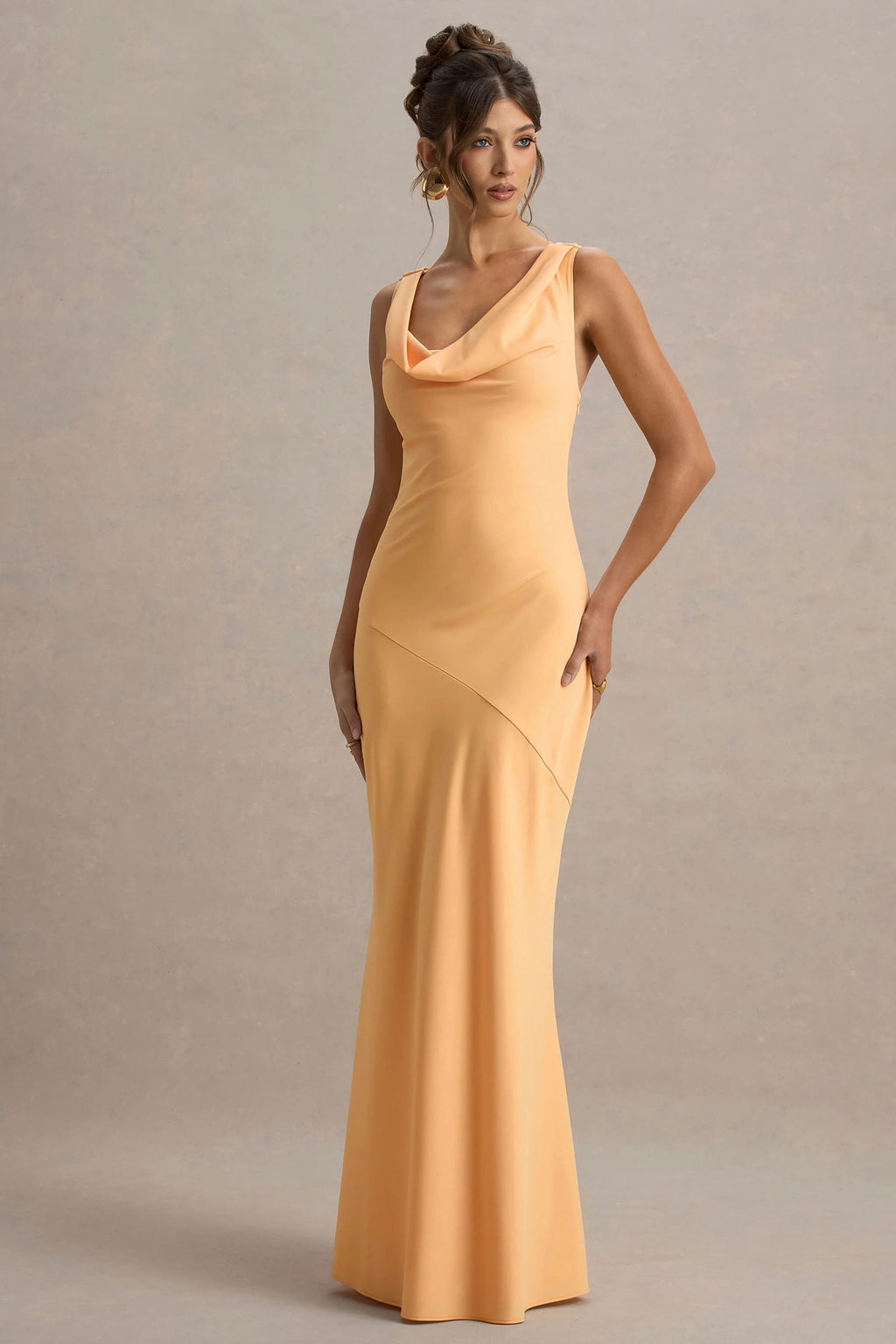 LENA | Minimalistisches Maxi Kleid mit Drapiertem Ausschnitt
