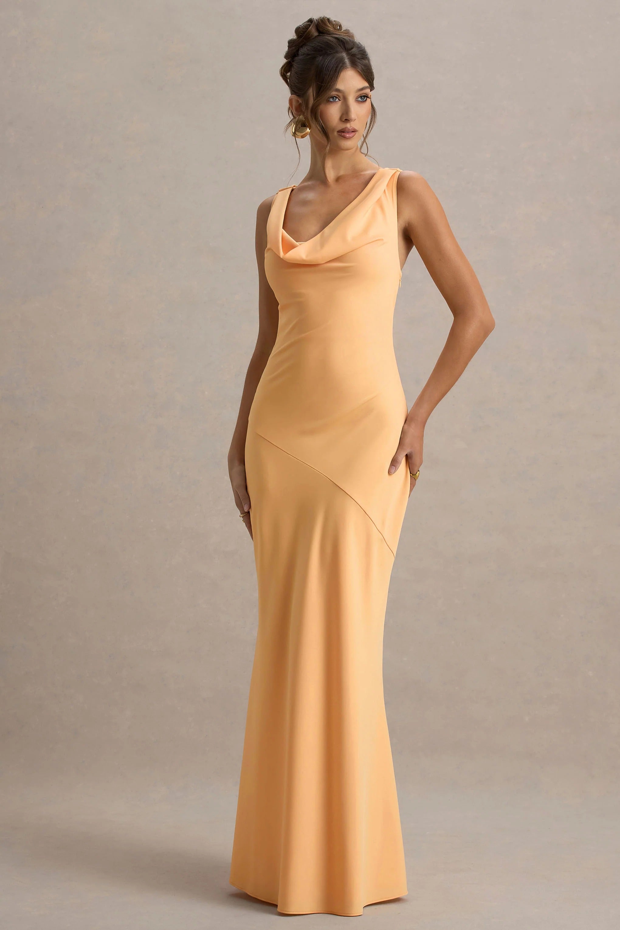 LENA | Minimalistisches Maxi Kleid mit Drapiertem Ausschnitt