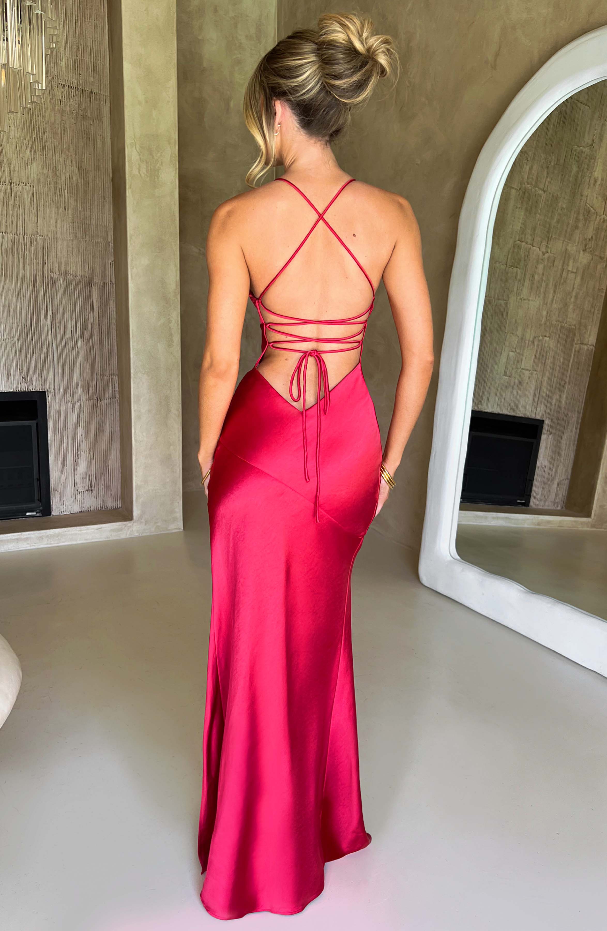 KIRA | Verführerisches Bodycon Maxi Kleid