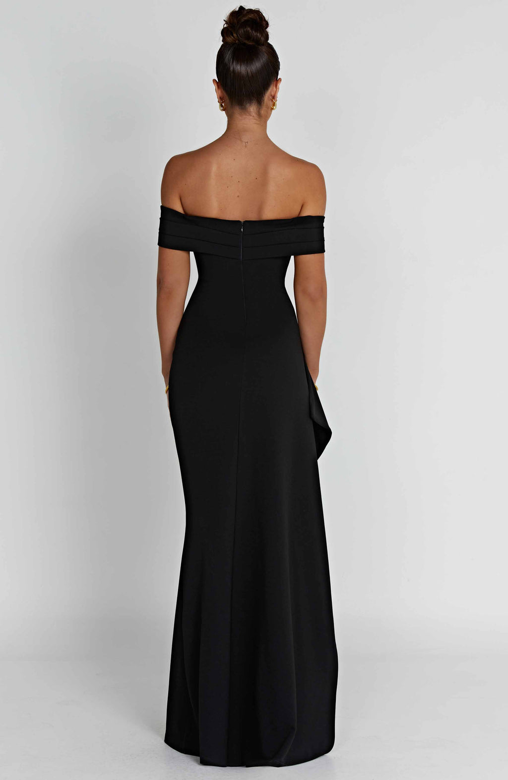 KIM | Off-Shoulder Satin Maxi Kleid