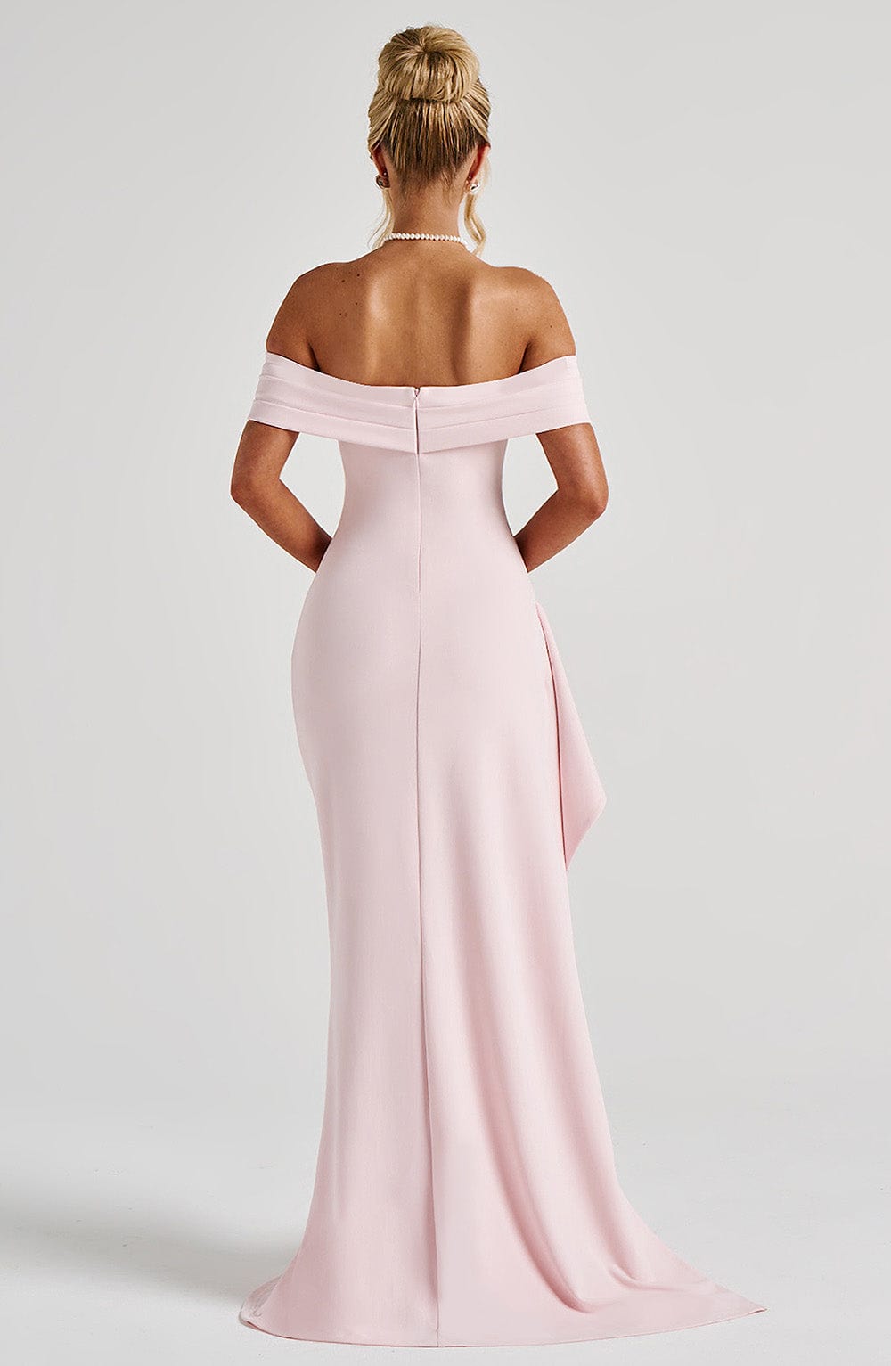 KIM | Off-Shoulder Satin Maxi Kleid