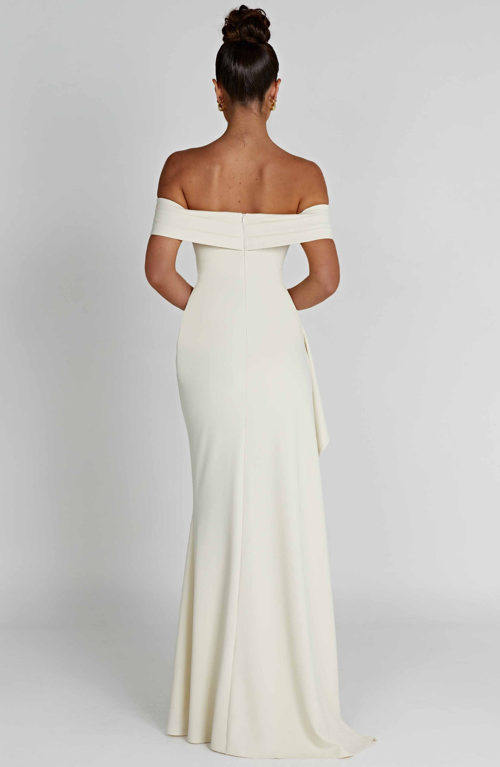 KIM | Off-Shoulder Satin Maxi Kleid