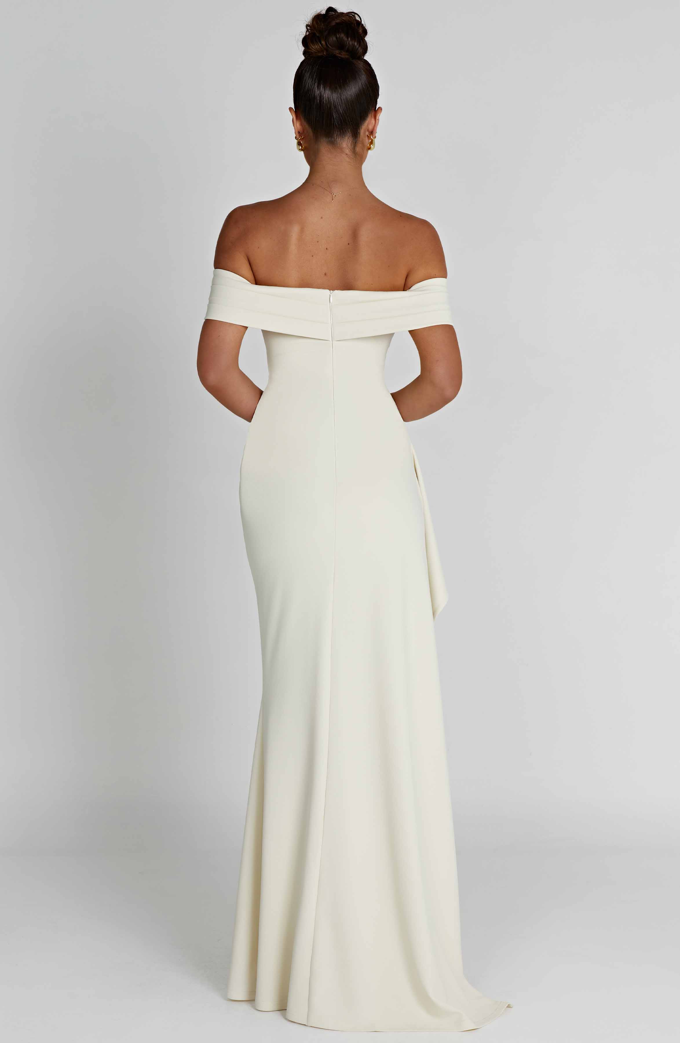 KIM | Off-Shoulder Satin Maxi Kleid